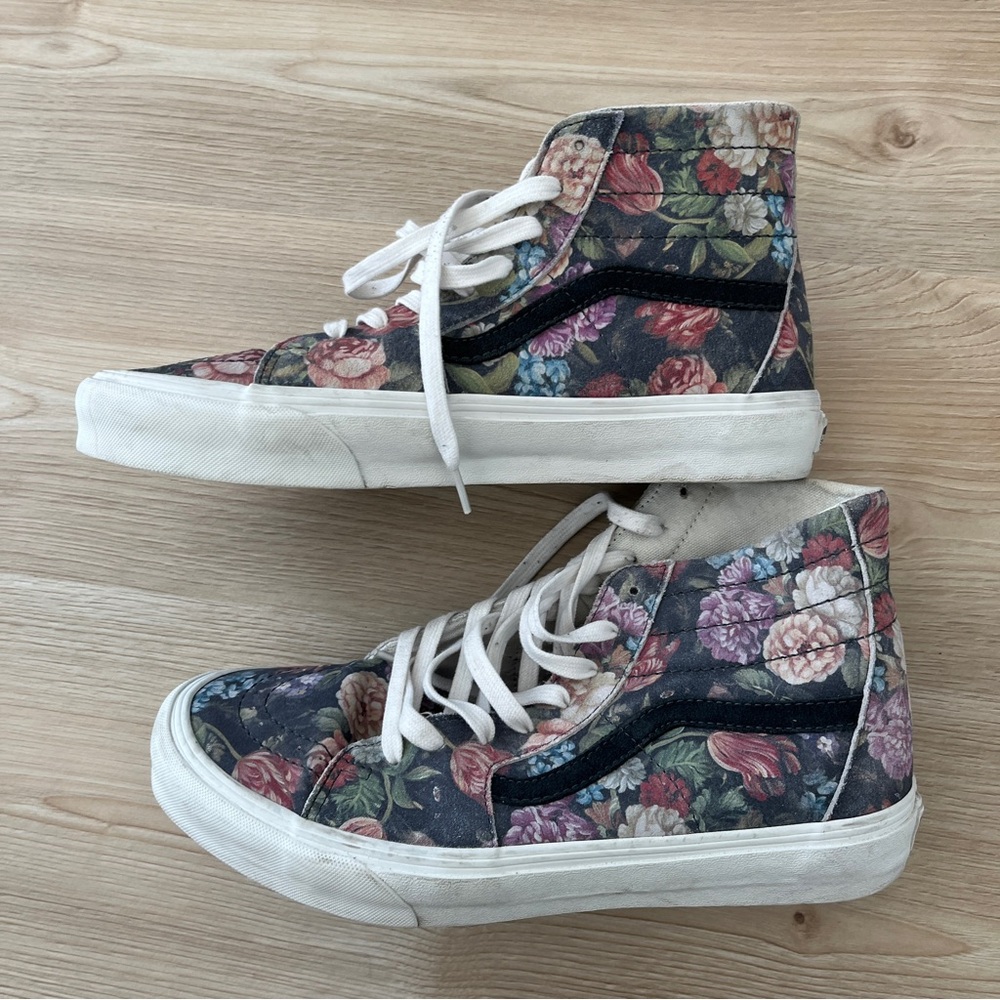 Vans Sk8-Hi Moody Floral size 12 Women’s, 10.5 Men’s